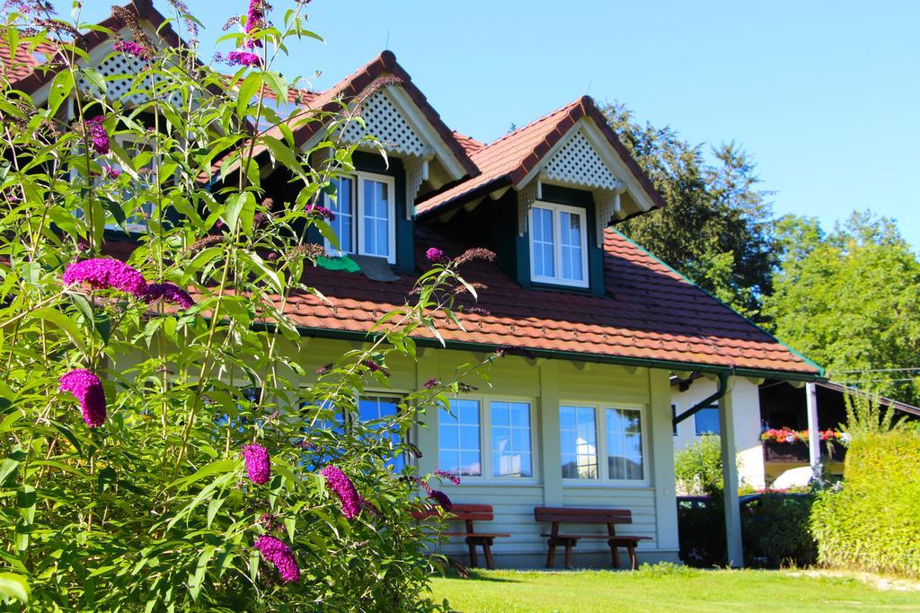 Litz - Das Erlebnishaus Am Attersee Hotel Seewalchen Exterior photo